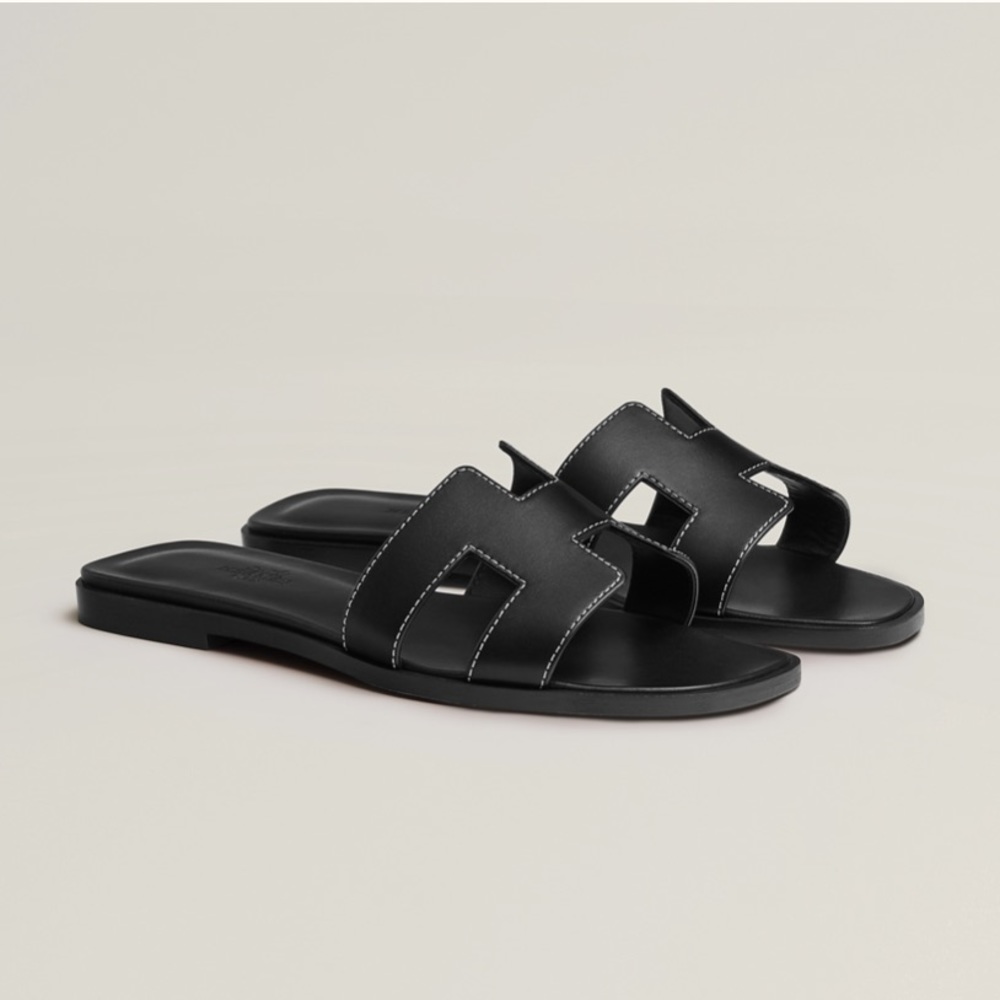 Hermes Oran Sandal Never Worn w/ shoe bags/box